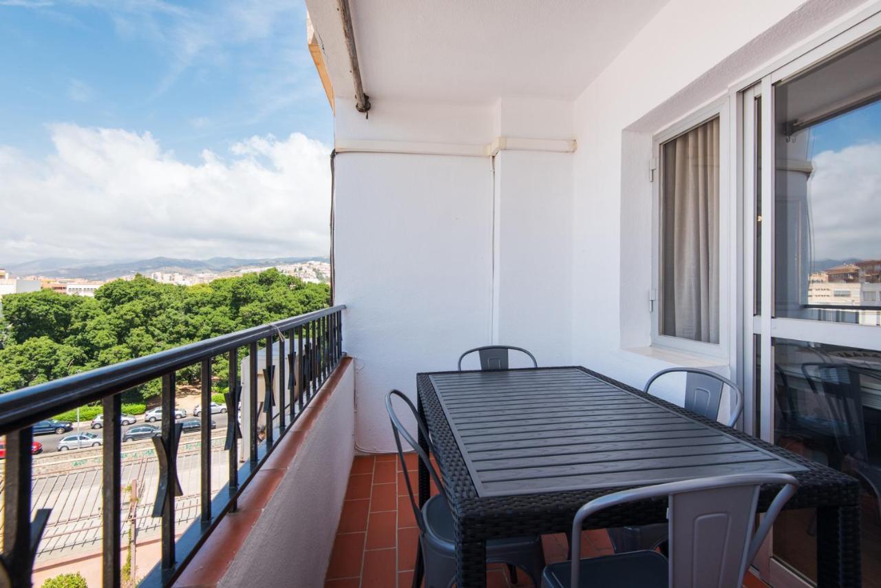 מאלגה The 7Th Corner, Hugh Apartment Ideal For Groups מראה חיצוני תמונה