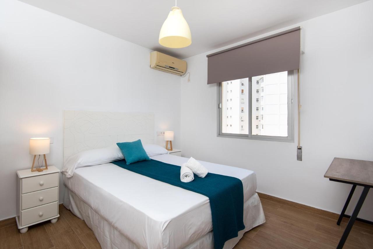 מאלגה The 7Th Corner, Hugh Apartment Ideal For Groups מראה חיצוני תמונה