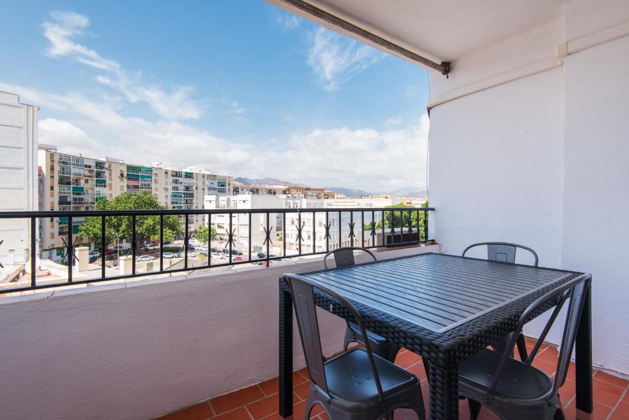 מאלגה The 7Th Corner, Hugh Apartment Ideal For Groups מראה חיצוני תמונה